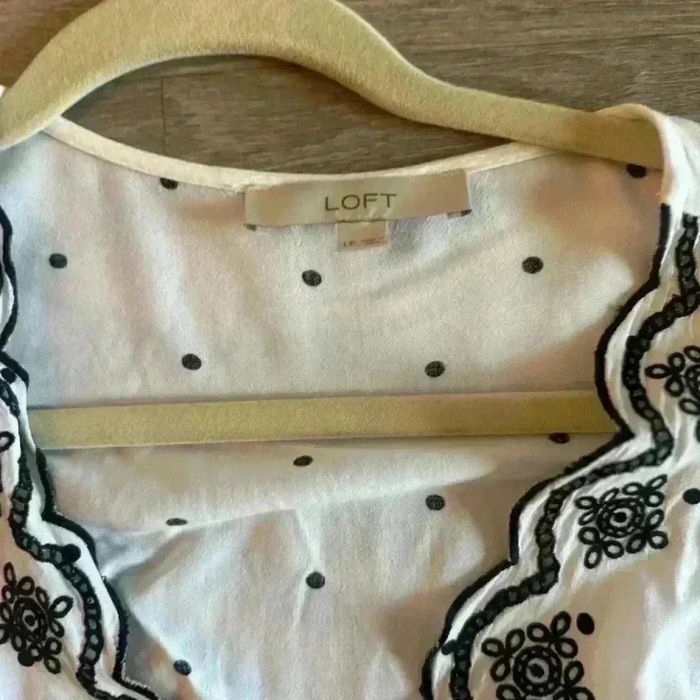 Ann Taylor Loft Polka Dot White Scalloped Trim Wrap Blouse - Picture 3 of 4